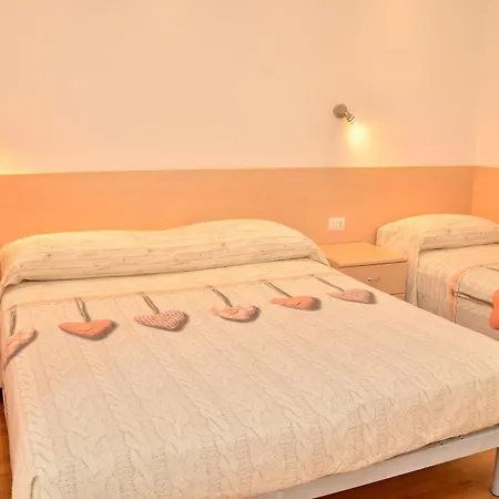 Comfortable For 6 Guests - Beahost