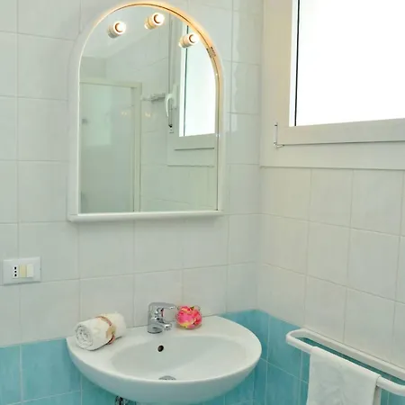 Comfortable For 6 Guests - Beahost Villa Bibione