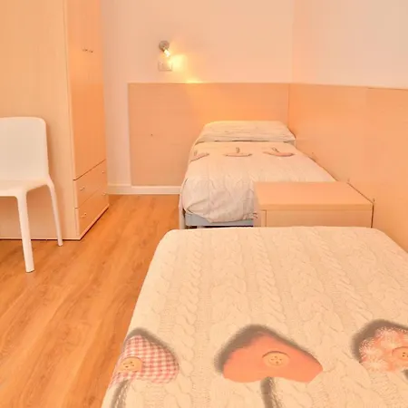 Comfortable For 6 Guests - Beahost Villa