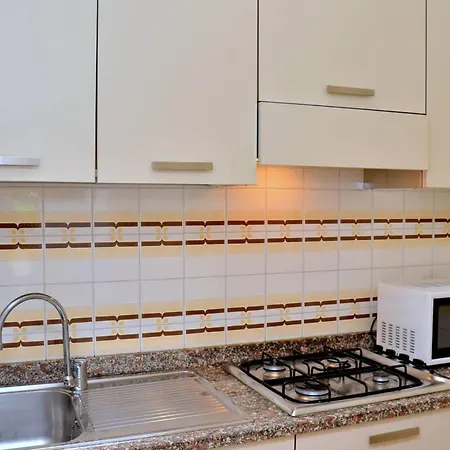 Comfortable For 6 Guests - Beahost וילה ביביונה