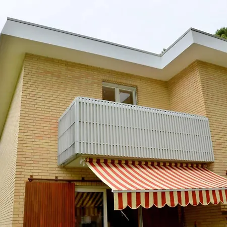 Comfortable For 6 Guests - Beahost