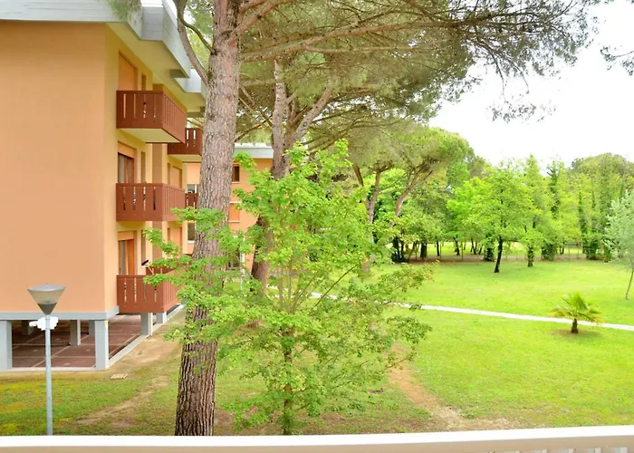 Comfortable For 6 Guests - Beahost Villa Bibione